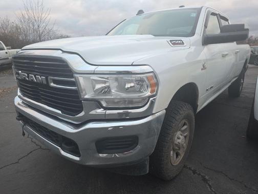 2019 RAM 2500 Big Horn Crew Cab 4x4 8' Box