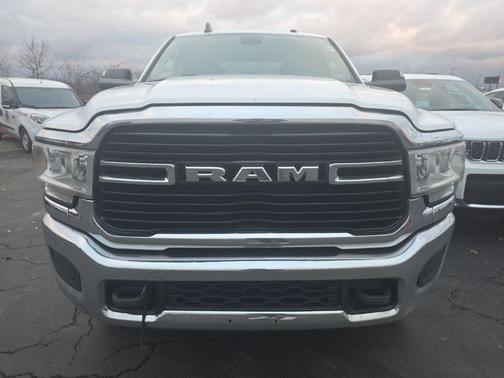 2019 RAM 2500 Big Horn Crew Cab 4x4 8' Box