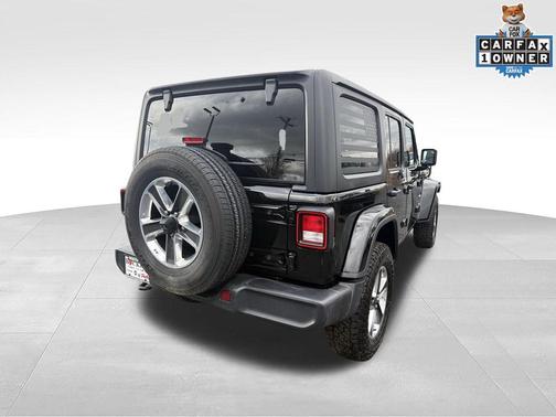 Black Clearcoat 2023 Jeep Wrangler 4-Door Sahara 4x4