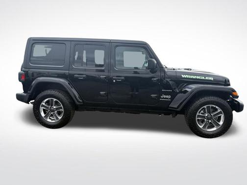 2023 Jeep Wrangler 4-Door Sahara 4x4