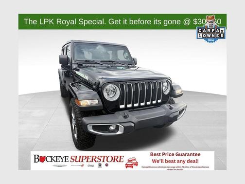 Black Clearcoat 2023 Jeep Wrangler 4-Door Sahara 4x4