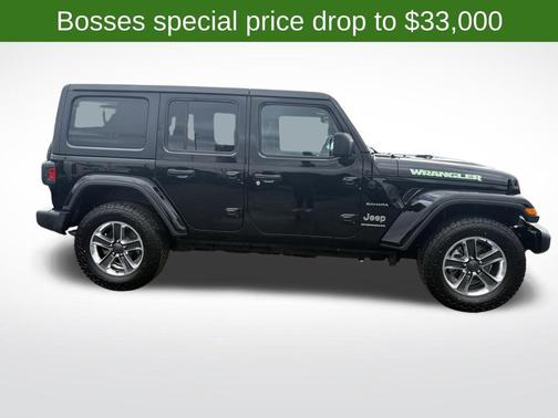 Black Clearcoat 2023 Jeep Wrangler 4-Door Sahara 4x4