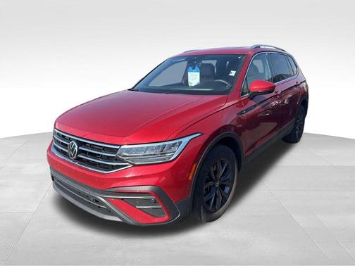 Kings Red Metallic 2022 Volkswagen Tiguan 2.0T SE 4MOTION