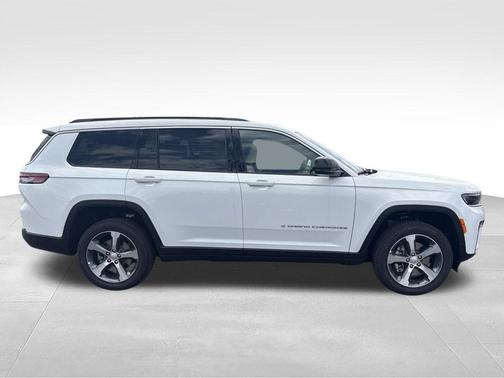 Bright White Clearcoat 2026 Jeep Grand Cherokee L Limited
