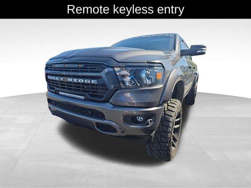 Granite Crystal Metallic Clearcoat 2022 RAM 1500 Big Horn/Lone Star