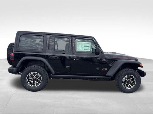 Black Clearcoat 2026 Jeep Wrangler Rubicon