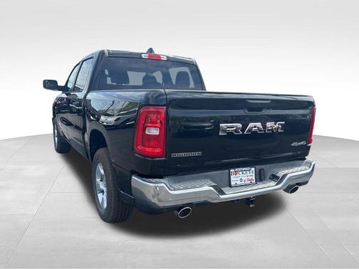 Diamond Black Crystal Pearlcoat 2026 RAM 1500 Big Horn/Lone Star