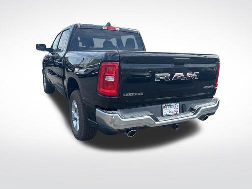 Diamond Black Crystal Pearlcoat 2026 RAM 1500 Big Horn/Lone Star