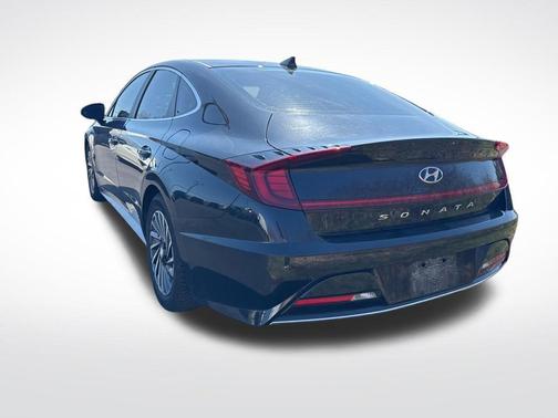 2022 Hyundai SONATA Hybrid SE