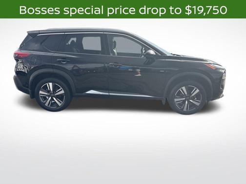 Super Black 2022 Nissan Rogue Platinum
