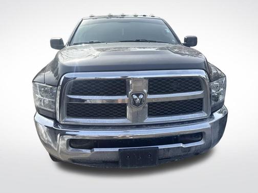 2018 RAM 2500 SLT Crew Cab 4x4 8' Box