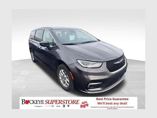 Granite Crystal Metallic Clearcoat 2023 Chrysler Pacifica Touring L