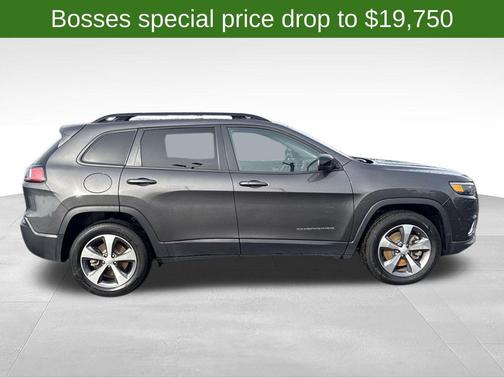 Granite Crystal Metallic Clearcoat 2022 Jeep Cherokee Limited