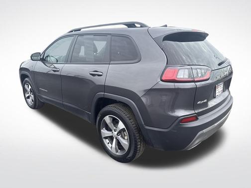 Granite Crystal Metallic Clearcoat 2022 Jeep Cherokee Limited