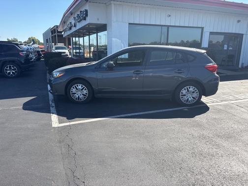 2019 Subaru Impreza 2.0i