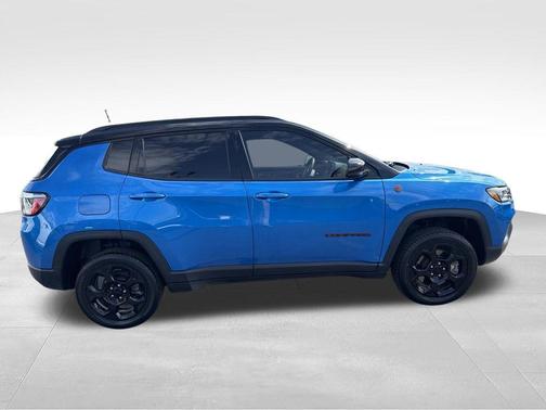 Laser Blue Pearlcoat 2023 Jeep Compass Trailhawk
