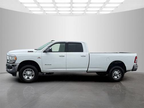 2019 RAM 2500 Big Horn Crew Cab 4x4 8' Box