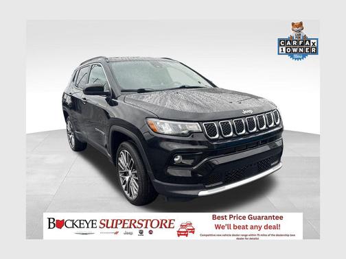 Diamond Black Crystal Pearlcoat 2023 Jeep Compass Limited