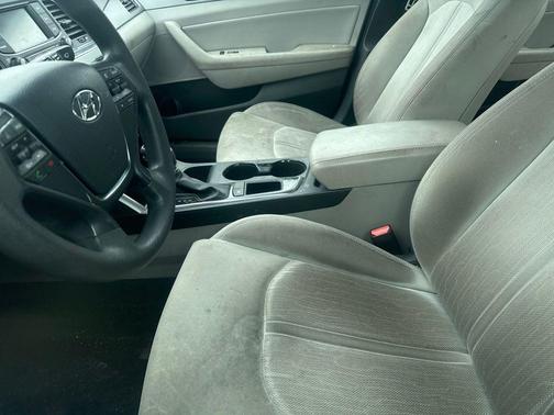 2016 Hyundai SONATA Hybrid SE