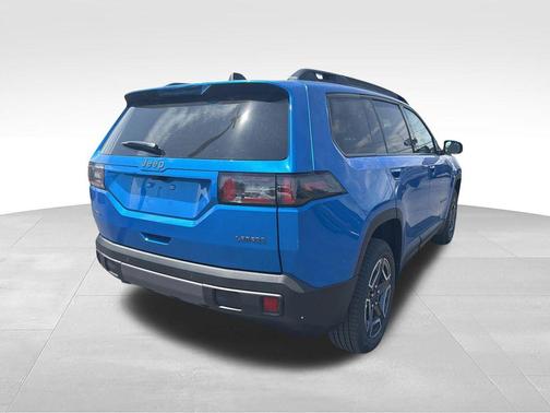 Hydro Blue Pearlcoat 2026 Jeep Cherokee Laredo 4x4