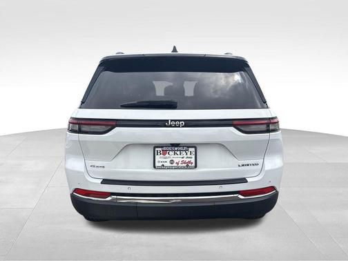 Bright White Clearcoat 2023 Jeep Grand Cherokee Limited