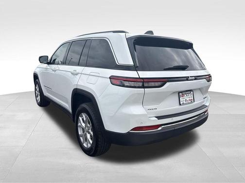 Bright White Clearcoat 2023 Jeep Grand Cherokee Limited