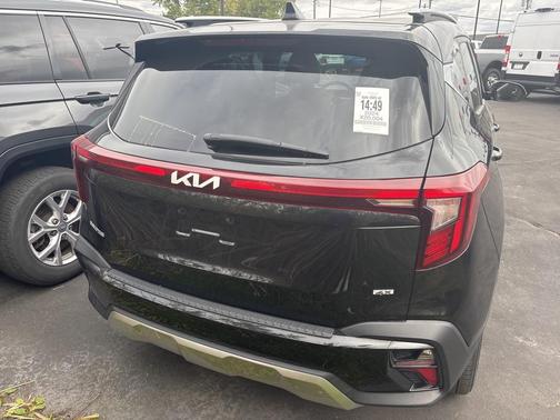 2024 Kia Seltos EX