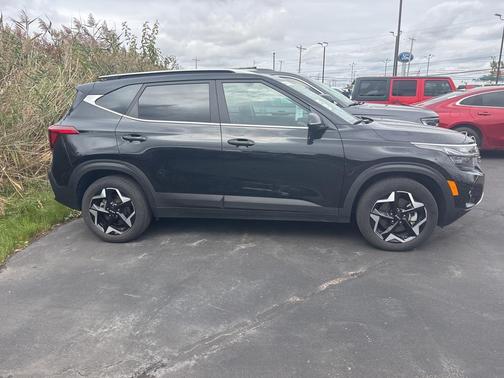 2024 Kia Seltos EX
