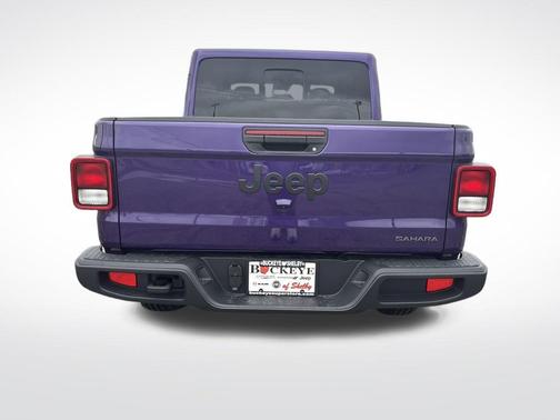 2026 Jeep Gladiator Sahara 4x4