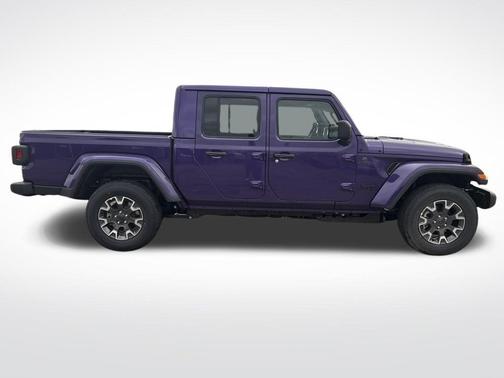 2026 Jeep Gladiator Sahara 4x4