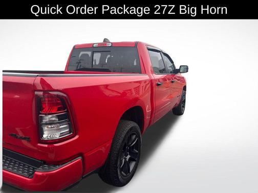Diamond Black Crystal Pearlcoat 2023 RAM 1500 Big Horn/Lone Star
