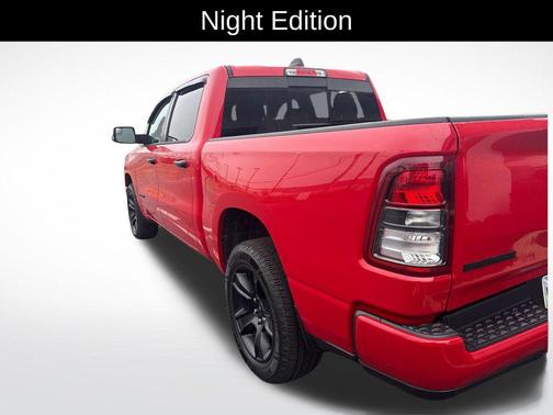 Diamond Black Crystal Pearlcoat 2023 RAM 1500 Big Horn/Lone Star