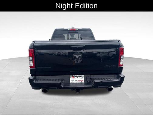 Diamond Black Crystal Pearlcoat 2023 RAM 1500 Big Horn/Lone Star
