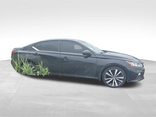 Super Black 2020 Nissan Altima SR Intelligent AWD