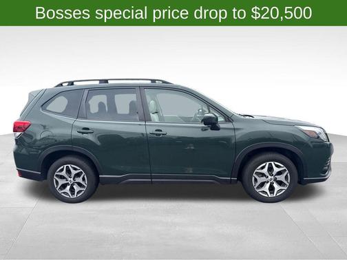 Green 2022 Subaru Forester Premium