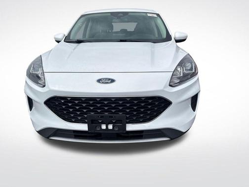 Oxford White 2020 Ford Escape SE