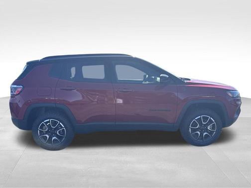 Red Hot Pearlcoat 2026 Jeep Compass Trailhawk