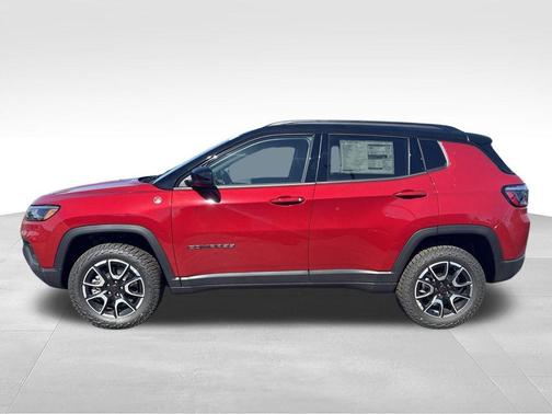 Red Hot Pearlcoat 2026 Jeep Compass Trailhawk