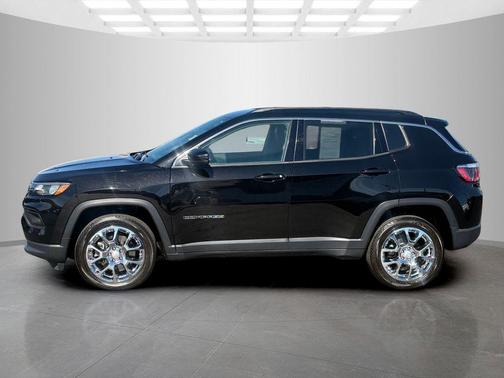 2023 Jeep Compass Latitude Lux