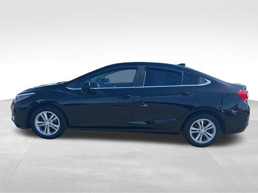 Black Metallic 2018 Chevrolet Cruze LT