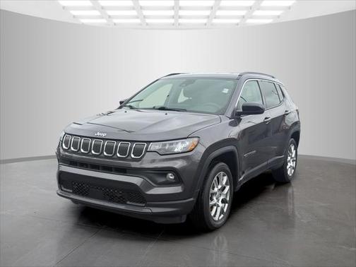 2022 Jeep Compass Latitude Lux
