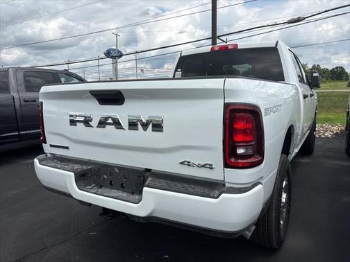 2025 RAM 2500 Big Horn Crew Cab 4x4 6'4' Box