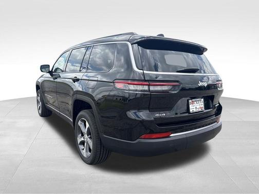 Diamond Black Crystal Pearlcoat 2026 Jeep Grand Cherokee L Limited