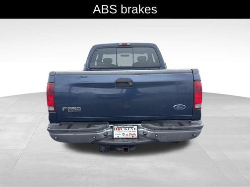 True Blue Clearcoat Metallic 2002 Ford F-250 XLT