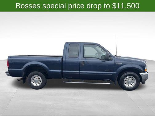 True Blue Clearcoat Metallic 2002 Ford F-250 XLT