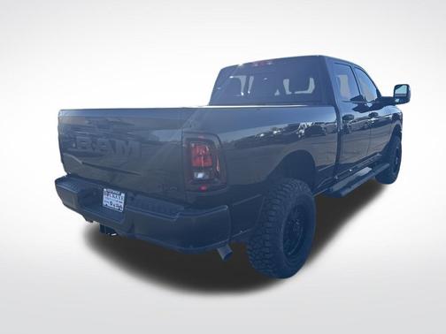 2026 RAM 2500 Tradesman Crew Cab 4x4 6'4' Box
