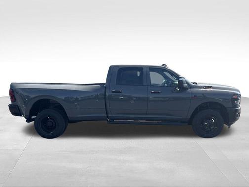 Ceramic Gray Clearcoat 2026 RAM 3500 Tradesman Crew Cab 4x4 8' Box