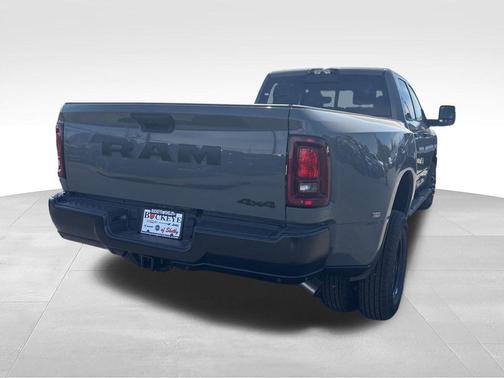 Ceramic Gray Clearcoat 2026 RAM 3500 Tradesman Crew Cab 4x4 8' Box