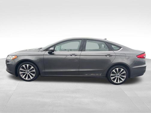 Magnetic Metallic 2019 Ford Fusion SE