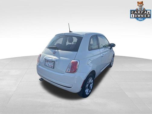 Bianco (White) 2017 FIAT 500 Pop
